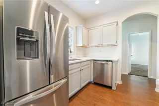 Photo #4: 2645759 Listing 