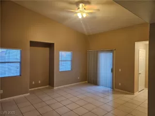 Photo #1: 2645805 Listing 