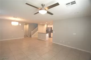 Photo #6: 2645817 Listing 