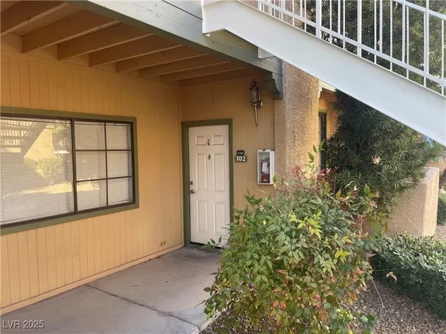 MLS: 2645861 Condo For Sale