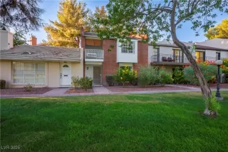 Photo #1: 2645881 Listing 