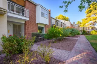 Photo #2: 2645881 Listing 