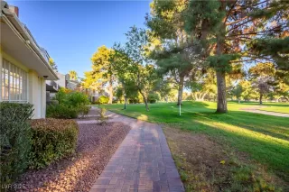 Photo #4: 2645881 Listing 