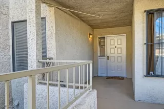 Photo #3: 2645894 Listing