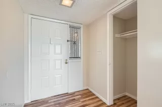 Photo #5: 2645894 Listing