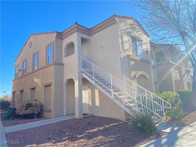 MLS: 2645919 Condo For Sale