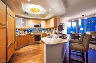 Photo #2: 2645951 Listing