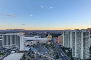 Photo #5: 2645952 Listing