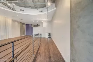 Photo #2: 2645962 Listing 