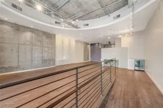 Photo #3: 2645962 Listing 