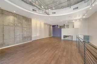 Photo #4: 2645962 Listing 