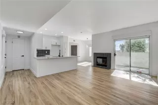 Photo #5: 2645978 Listing