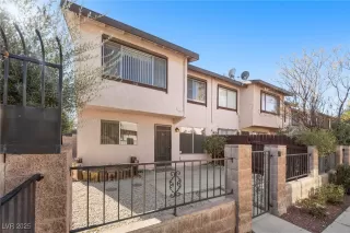 Photo #1: 2646006 Listing 