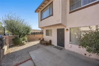 Photo #3: 2646006 Listing 