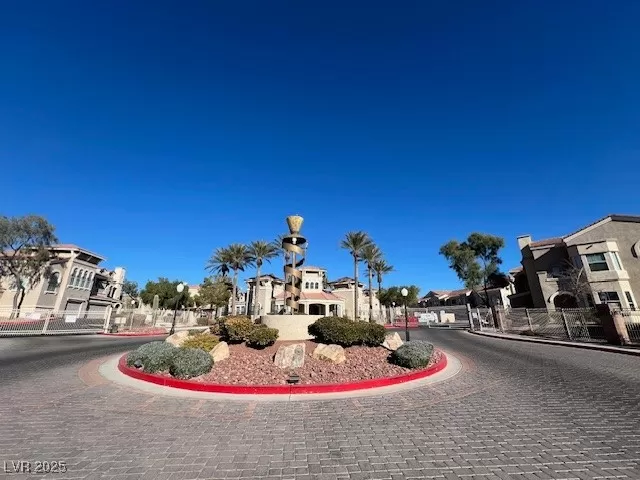 MLS: 2646055 Condo For Sale