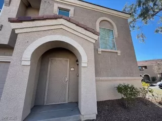 Photo #3: 2646055 Listing 