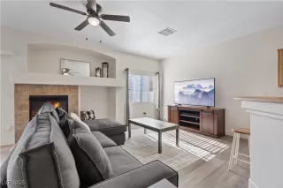 Photo #6: 2646080 Listing 