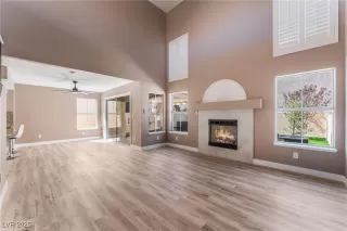 Photo #6: 2646085 Listing