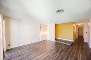 Photo #6: 2646094 Listing 