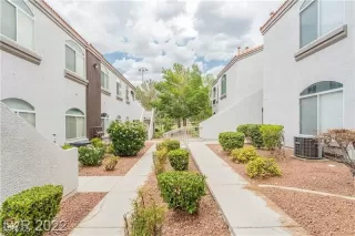 Photo #2: 2646099 Listing 
