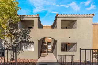 Photo #1: 2646147 Listing