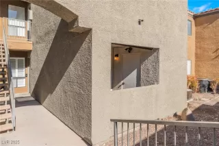 Photo #2: 2646147 Listing