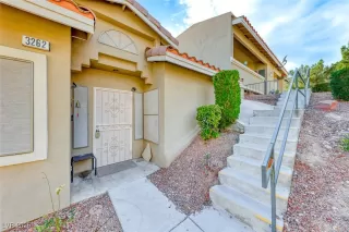 Photo #3: 2646199 Listing