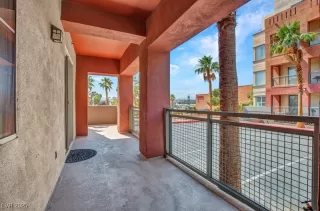 Photo #2: 2646205 Listing 