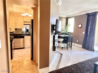 Photo #2: 2646208 Listing 