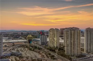 Photo #1: 2646216 Listing