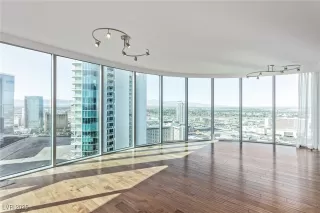 Photo #5: 2646216 Listing