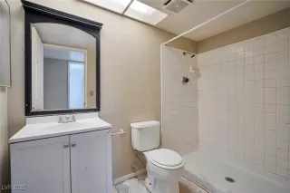 Photo #5: 2646247 Listing 