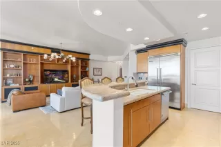 Photo #4: 2646249 Listing 