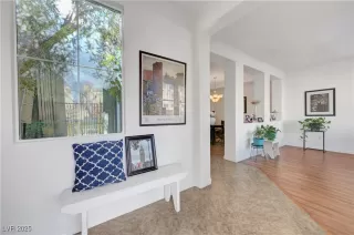 Photo #1: 2646256 Listing 