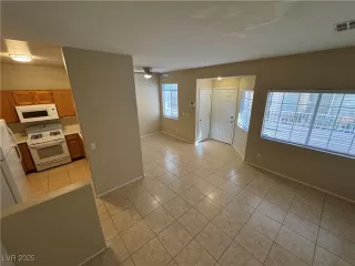 Photo #6: 2646273 Listing 