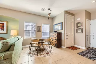 Photo #6: 2646327 Listing 