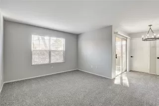 Photo #5: 2646342 Listing