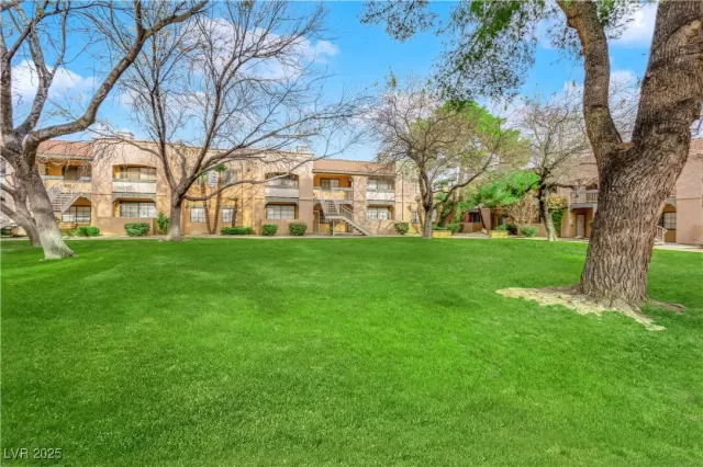 MLS: 2646351 Condo For Sale
