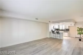 Photo #1: 2646358 Listing 