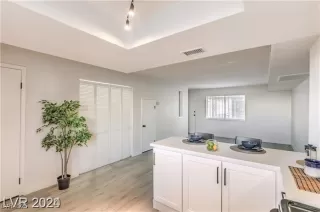 Photo #3: 2646358 Listing 