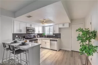 Photo #6: 2646358 Listing 