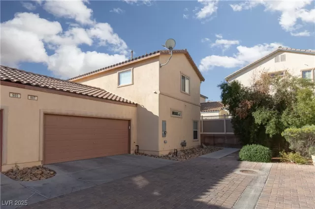 MLS: 2646387 Condo For Sale