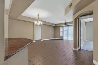 Photo #1: 2646398 Listing 