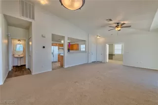 Photo #5: 2646425 Listing