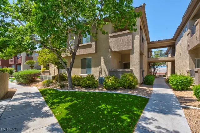 MLS: 2646459 Condo For Sale