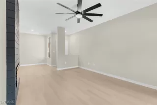 Photo #5: 2646459 Listing