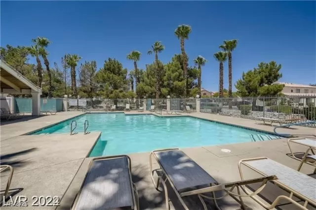 MLS: 2646460 Condo For Sale