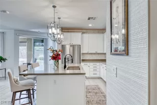 Photo #5: 2646492 Listing 