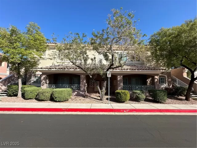 MLS: 2646515 Condo For Sale