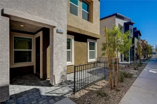 Photo #3: 2646569 Listing 